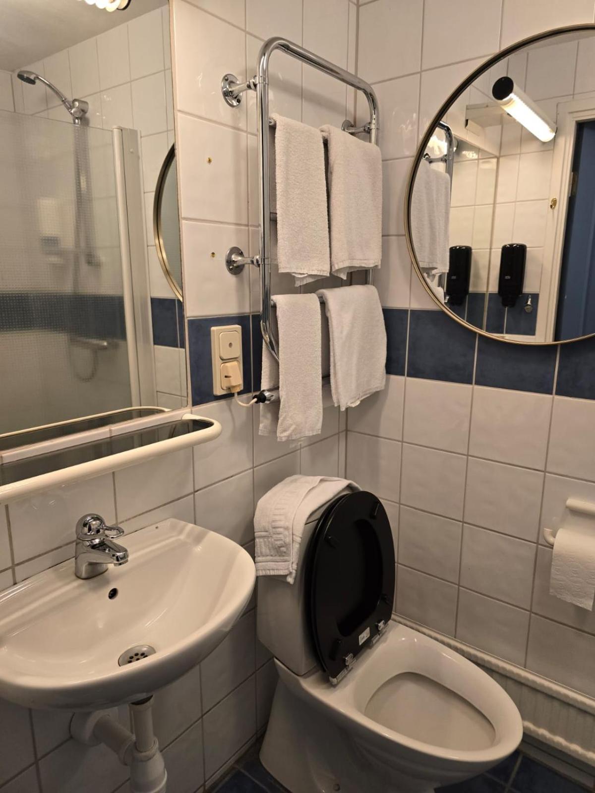 Nature Shelter Hotel Åsljunga Екстериор снимка